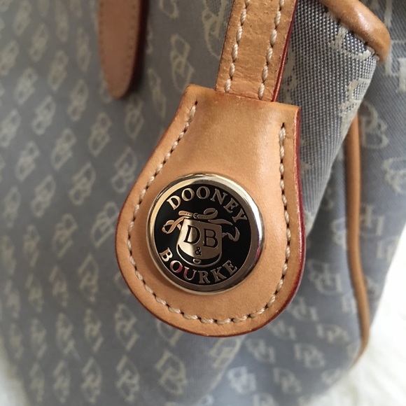 Dooney & Bourke bag - Picture 3 of 5
